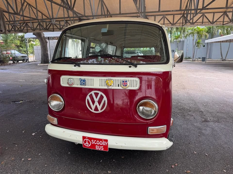 1972 Volkswagen Bay-Window Bus - Image 2 of 8