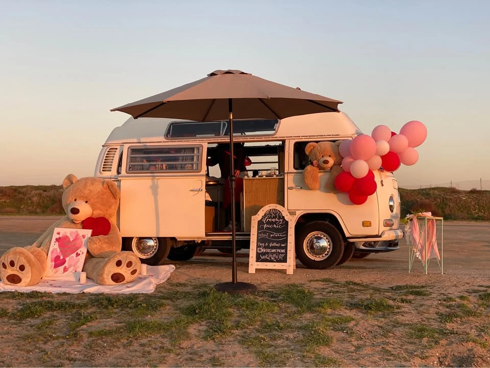 1972 Volkswagen Bay-Window Bus - Image 13 of 20