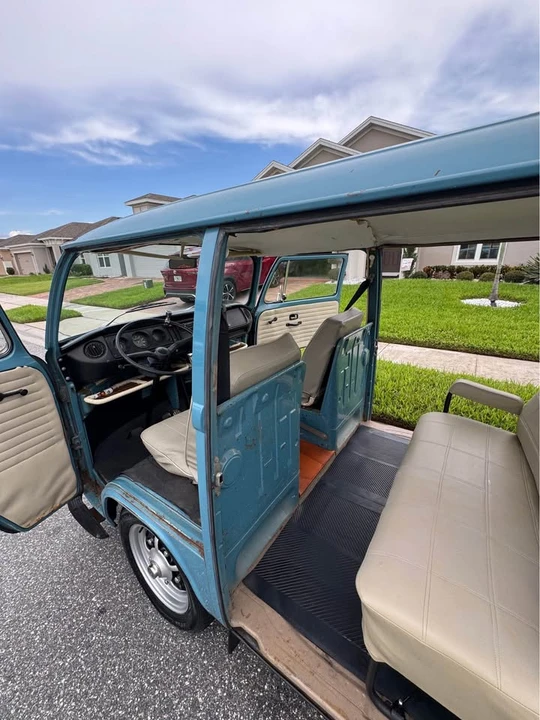 1972 Volkswagen Bay-Window Bus - Image 13 of 20