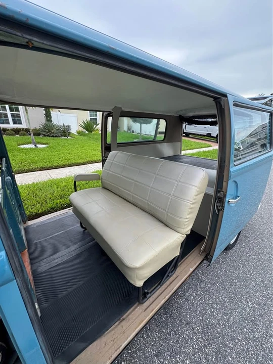 1972 Volkswagen Bay-Window Bus - Image 18 of 20