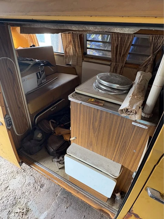1972 Volkswagen Bay-Window Camper - Image 5 of 19
