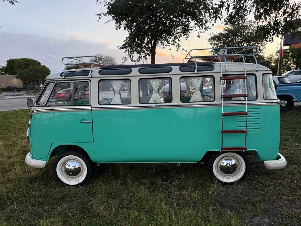1972 Volkswagen Split-Window Bus - Image 3 of 14