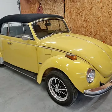 1972 Volkswagen Super Beetle Convertible