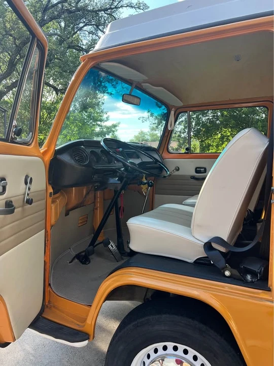 1972 Volkswagen Bay-Window Camper - Image 10 of 16