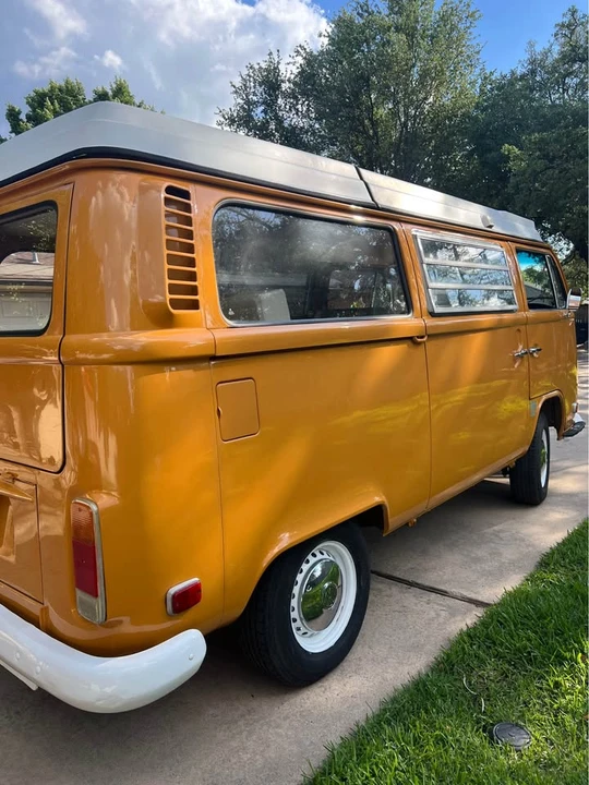 1972 Volkswagen Bay-Window Camper - Image 9 of 16