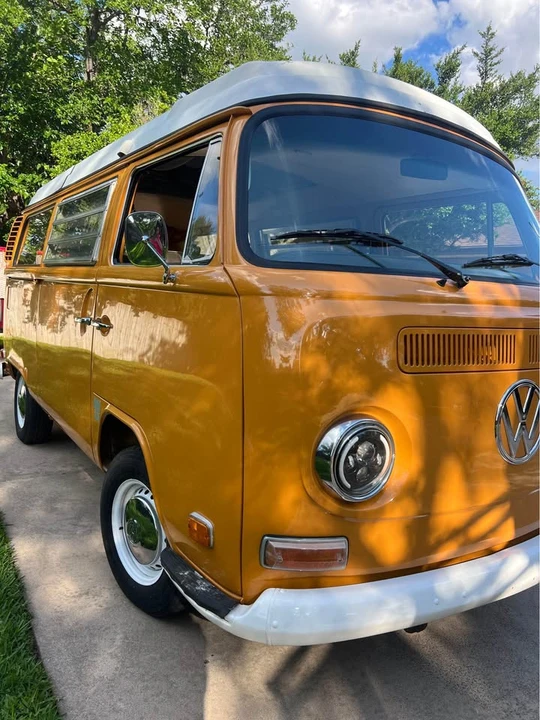 1972 Volkswagen Bay-Window Camper - Image 2 of 16