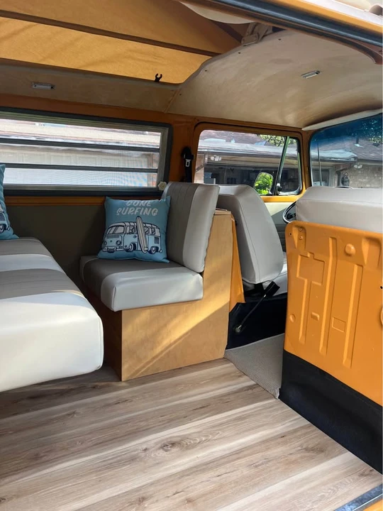 1972 Volkswagen Bay-Window Camper - Image 5 of 16