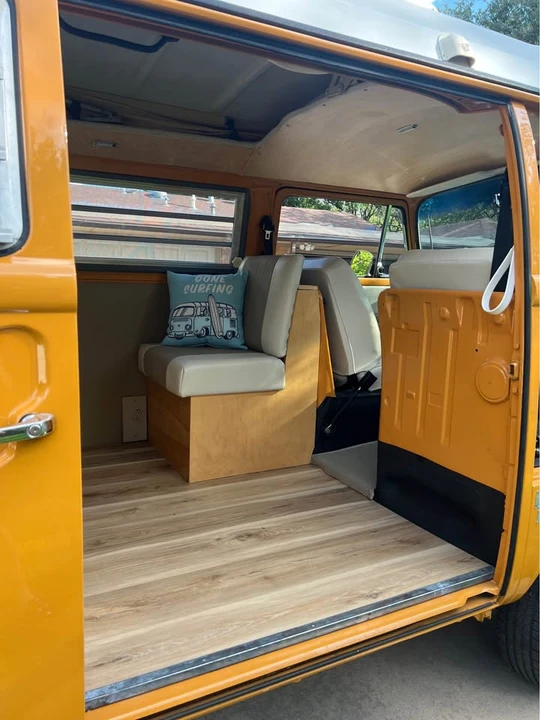 1972 Volkswagen Bay-Window Camper - Image 7 of 16