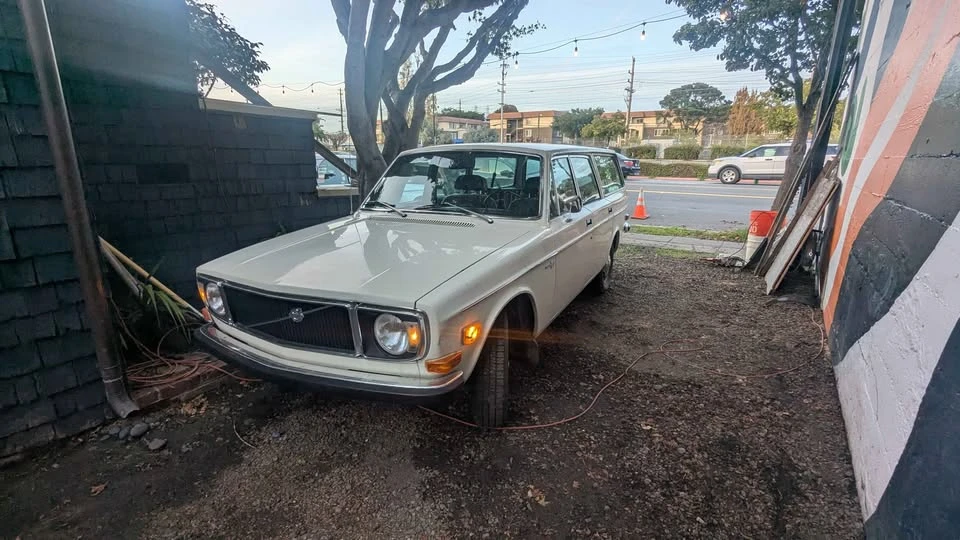 1972 Volvo 145 - Image 2 of 14