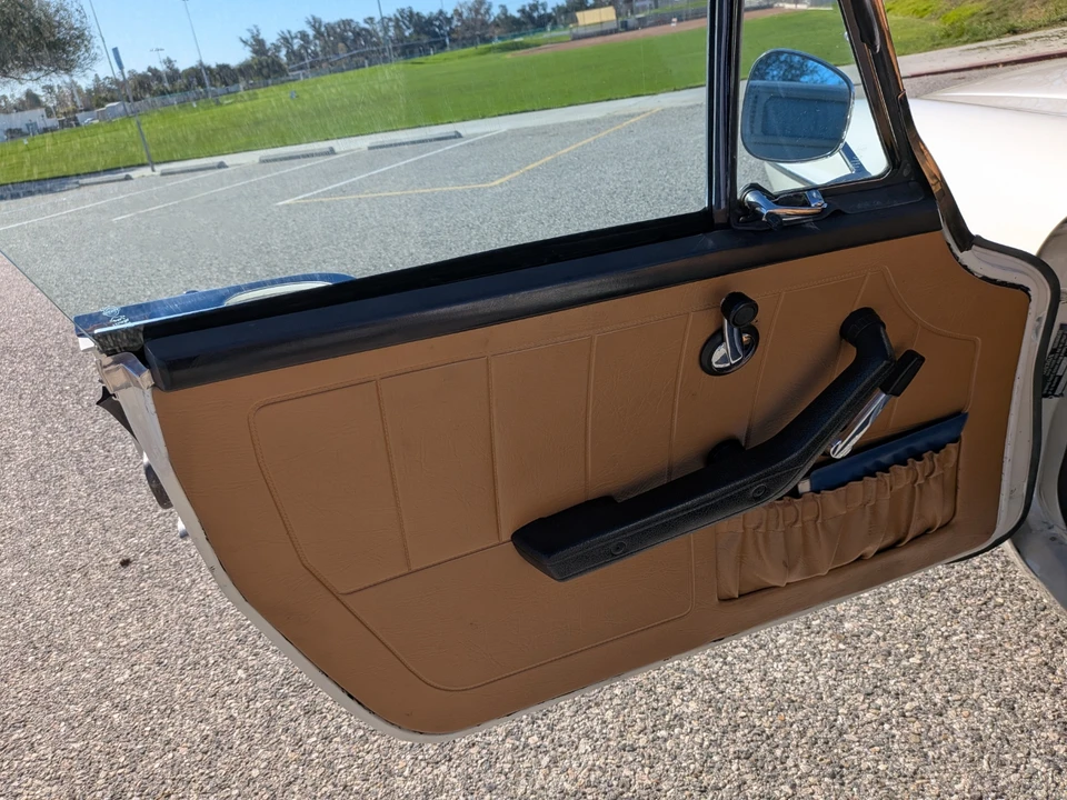 1972 Volvo 1800E - Image 29 of 31