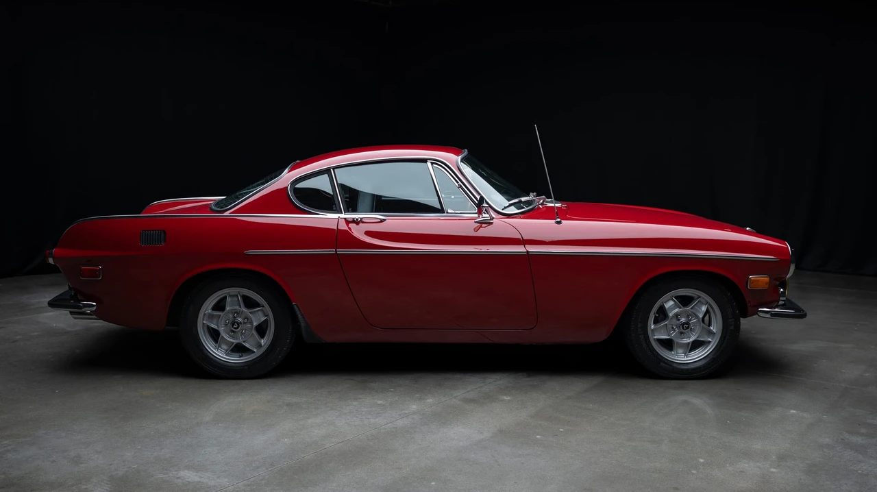 1972 Volvo 1800E - Image 9 of 31