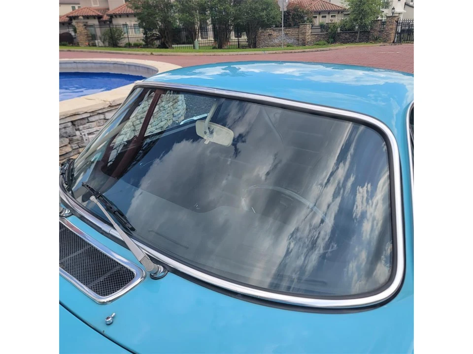 1972 Volvo 1800ES - Image 13 of 31