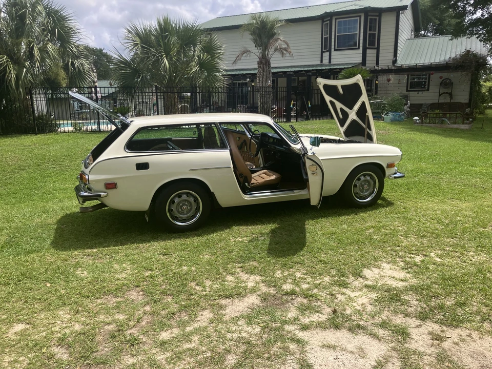 1972 Volvo 1800ES - Image 9 of 31