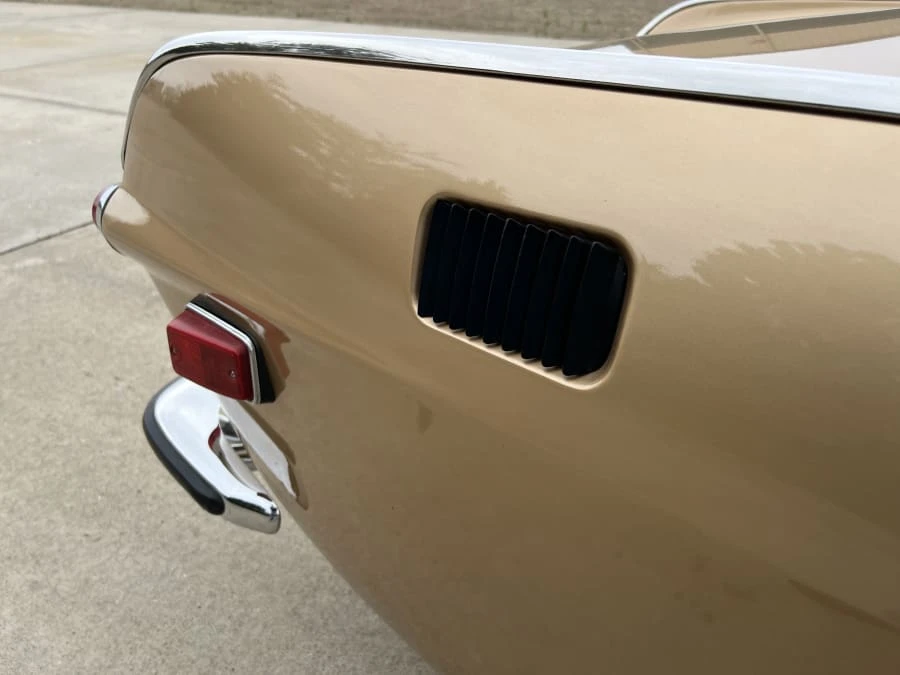 1972 Volvo 1800E - Image 16 of 31