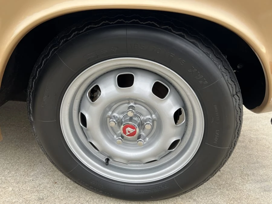1972 Volvo 1800E - Image 21 of 31