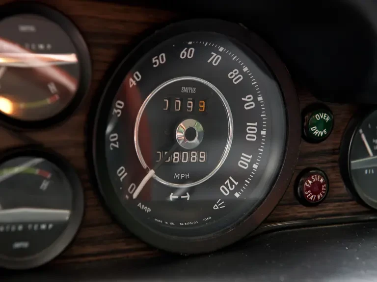 1972 Volvo 1800E - Image 11 of 21