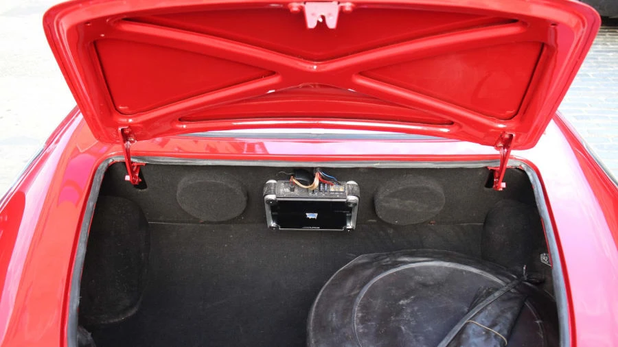 1972 Volvo 1800E - Image 11 of 31