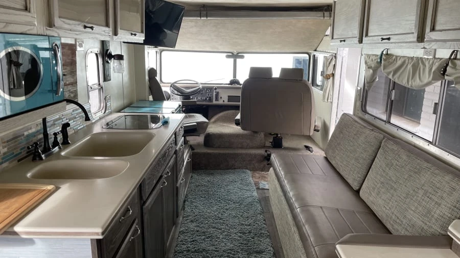 1972 Winnebago - Image 2 of 12