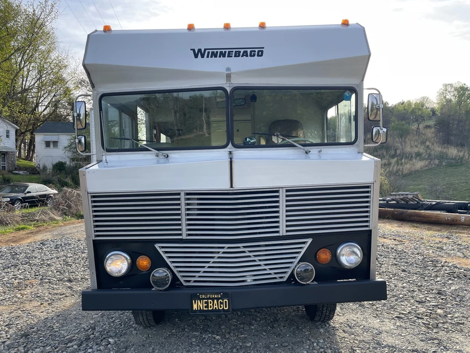 1972 Winnebago - Image 2 of 31