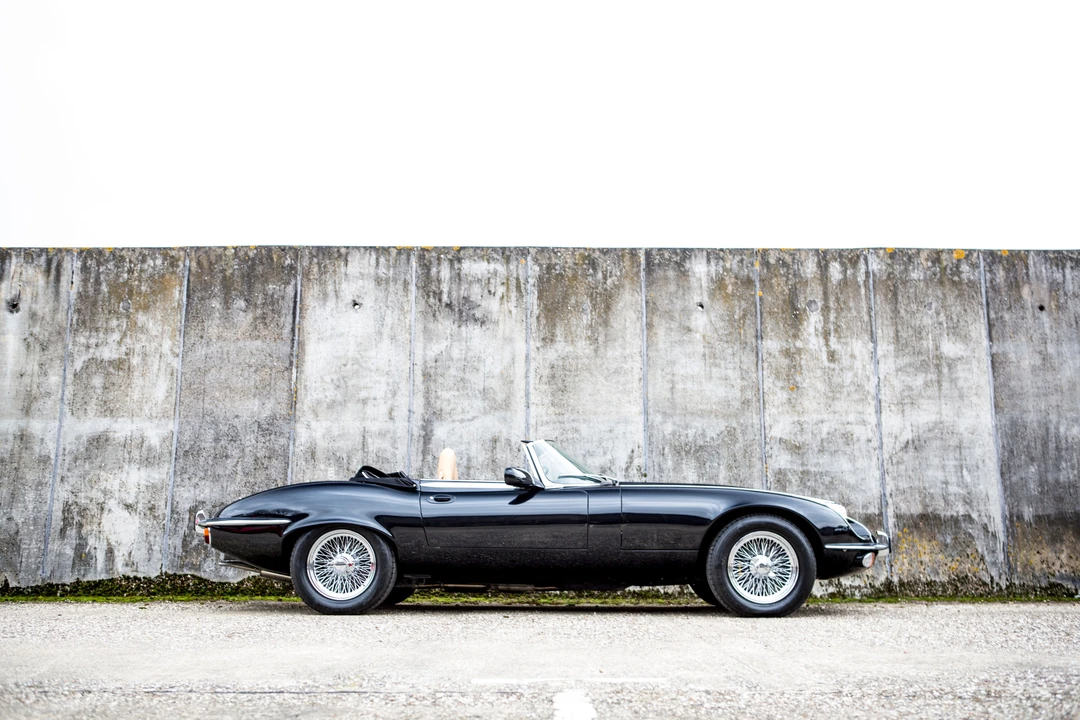 2013 Jaguar E-Type Series 3 V12 - Image 7 of 17