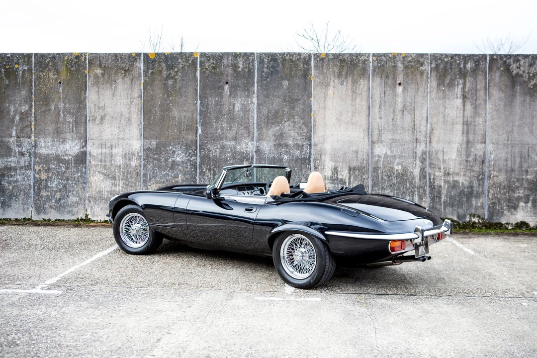 2013 Jaguar E-Type Series 3 V12 - Image 6 of 17