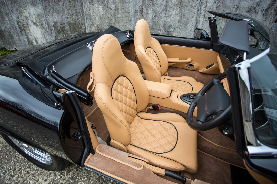 2013 Jaguar E-Type Series 3 V12 - Image 14 of 17