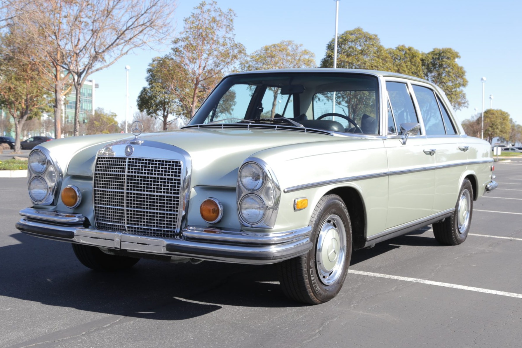 1972 Mercedes-Benz 280SE 4.5