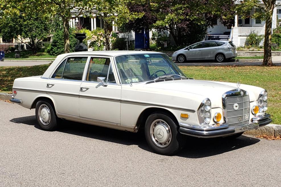 1972 Mercedes-Benz 280SE 4.5
