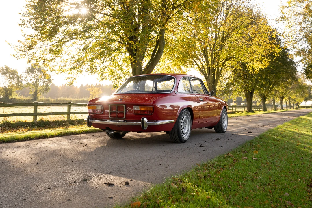 1973 Alfa Romeo 2000 GT Veloce - Image 16 of 31