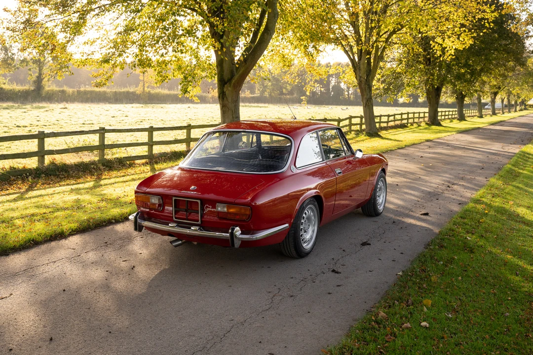 1973 Alfa Romeo 2000 GT Veloce - Image 8 of 31