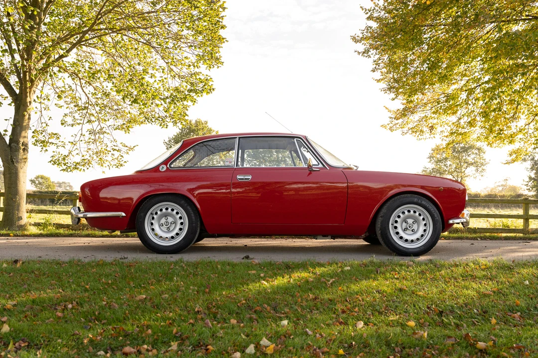 1973 Alfa Romeo 2000 GT Veloce - Image 17 of 31