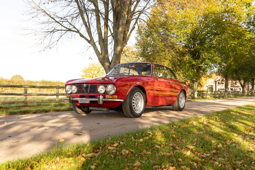 1973 Alfa Romeo 2000 GT Veloce - Image 12 of 31