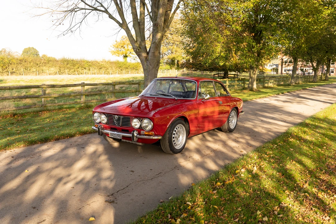1973 Alfa Romeo 2000 GT Veloce - Image 4 of 31