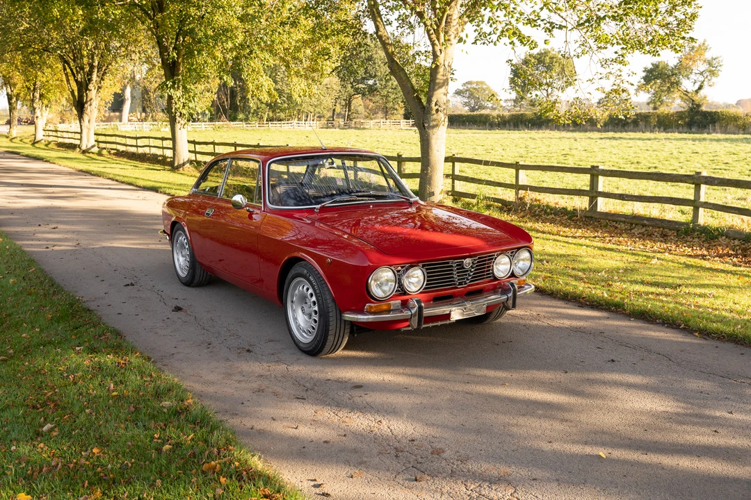 1973 Alfa Romeo 2000 GT Veloce - Image 18 of 31