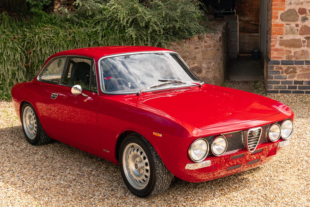 1973 Alfa Romeo 2000 GT Veloce - Image 13 of 31
