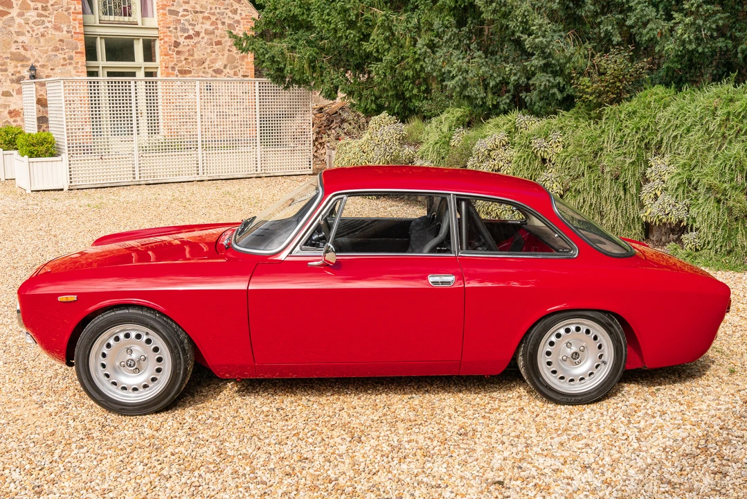 1973 Alfa Romeo 2000 GT Veloce - Image 8 of 31