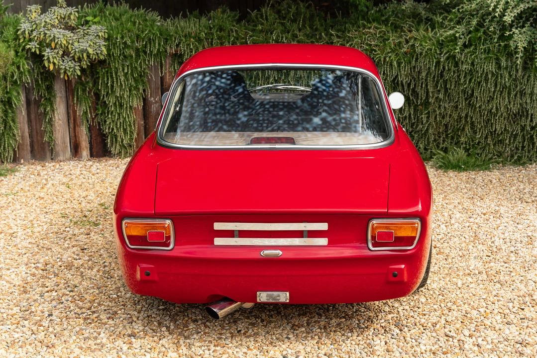 1973 Alfa Romeo 2000 GT Veloce - Image 10 of 31