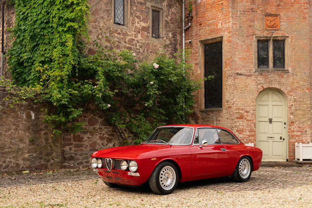 1973 Alfa Romeo 2000 GT Veloce - Image 3 of 31