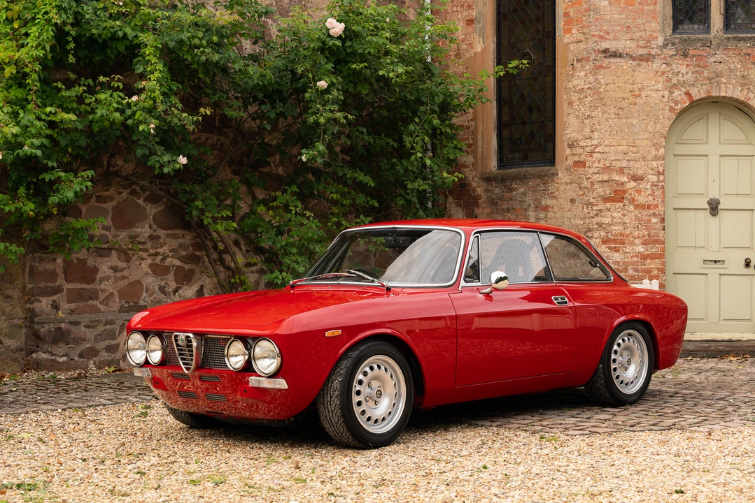 1973 Alfa Romeo 2000 GT Veloce - Image 15 of 31