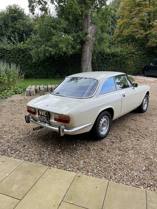 1973 Alfa Romeo 2000 GT Veloce - Image 13 of 30