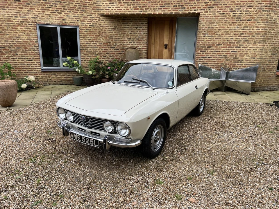 1973 Alfa Romeo 2000 GT Veloce - Image 6 of 30