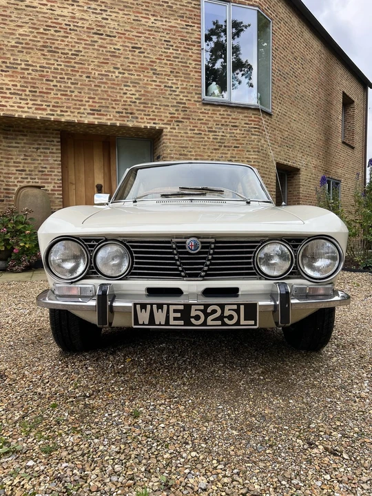 1973 Alfa Romeo 2000 GT Veloce - Image 4 of 30
