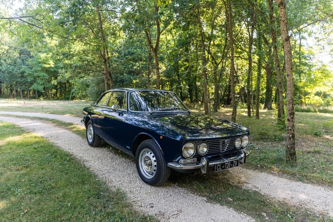 1973 Alfa Romeo 2000 GT Veloce - Image 2 of 30