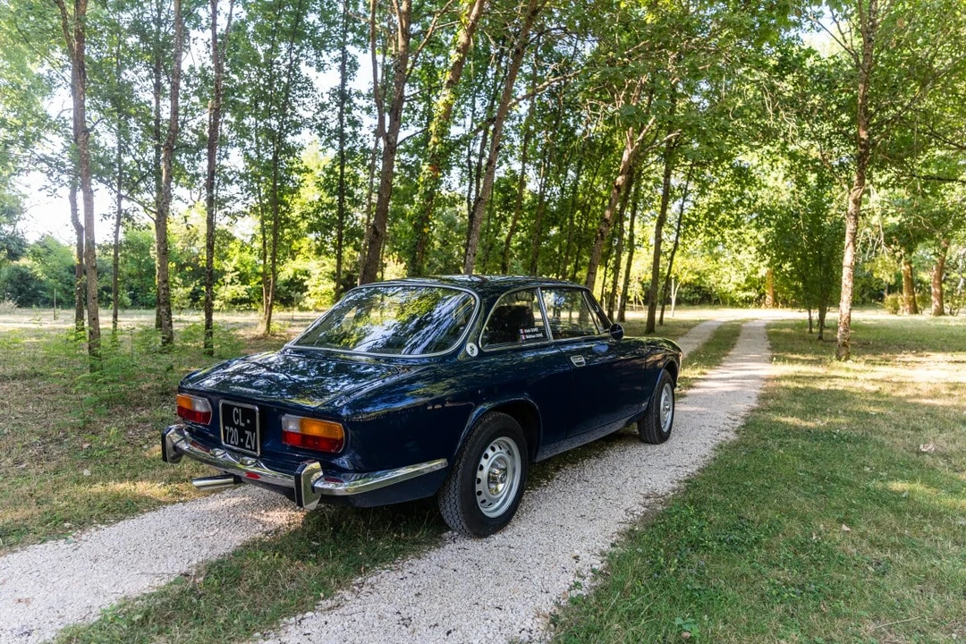 1973 Alfa Romeo 2000 GT Veloce - Image 5 of 30