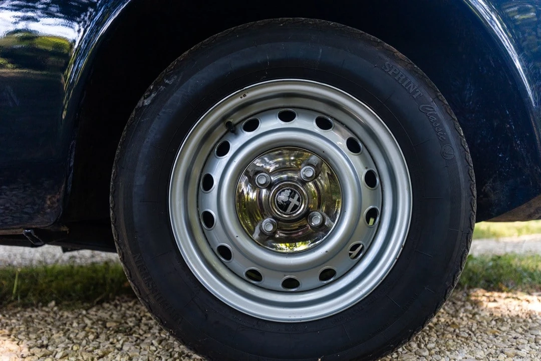 1973 Alfa Romeo 2000 GT Veloce - Image 16 of 30