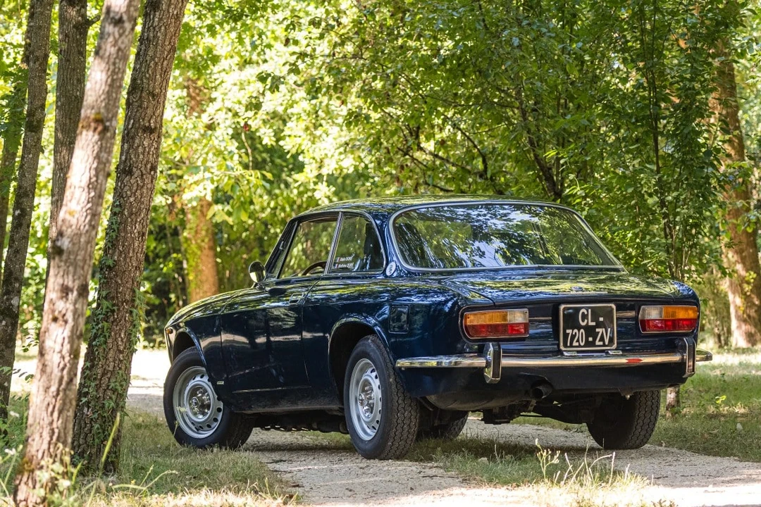 1973 Alfa Romeo 2000 GT Veloce - Image 12 of 30