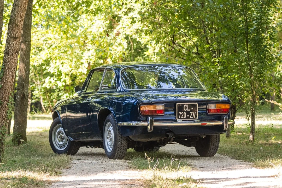1973 Alfa Romeo 2000 GT Veloce - Image 13 of 30
