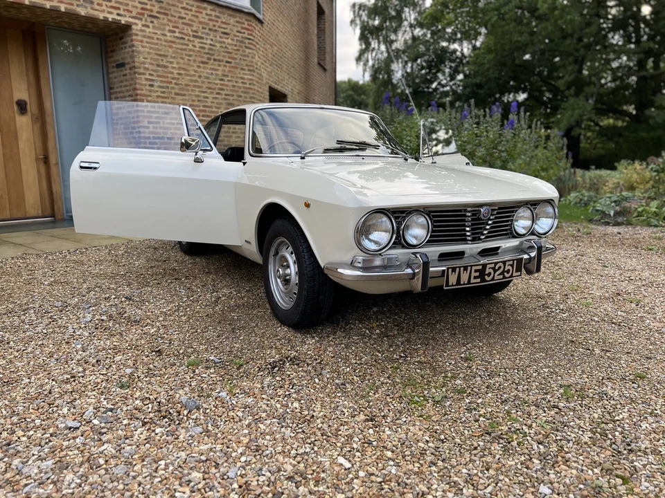 1973 Alfa Romeo 2000 GT Veloce - Image 28 of 30