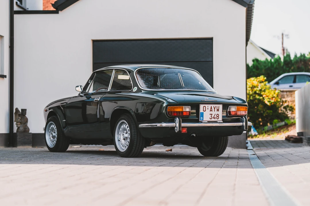 1973 Alfa Romeo 2000 GT Veloce - Image 14 of 31