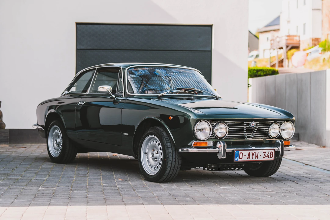 1973 Alfa Romeo 2000 GT Veloce - Image 2 of 31